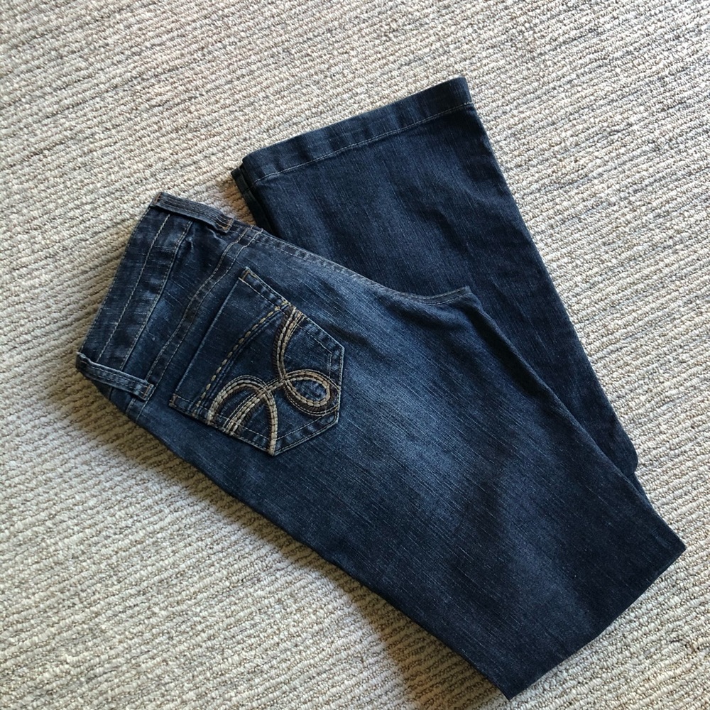 TRUCE Bootcut jeans
